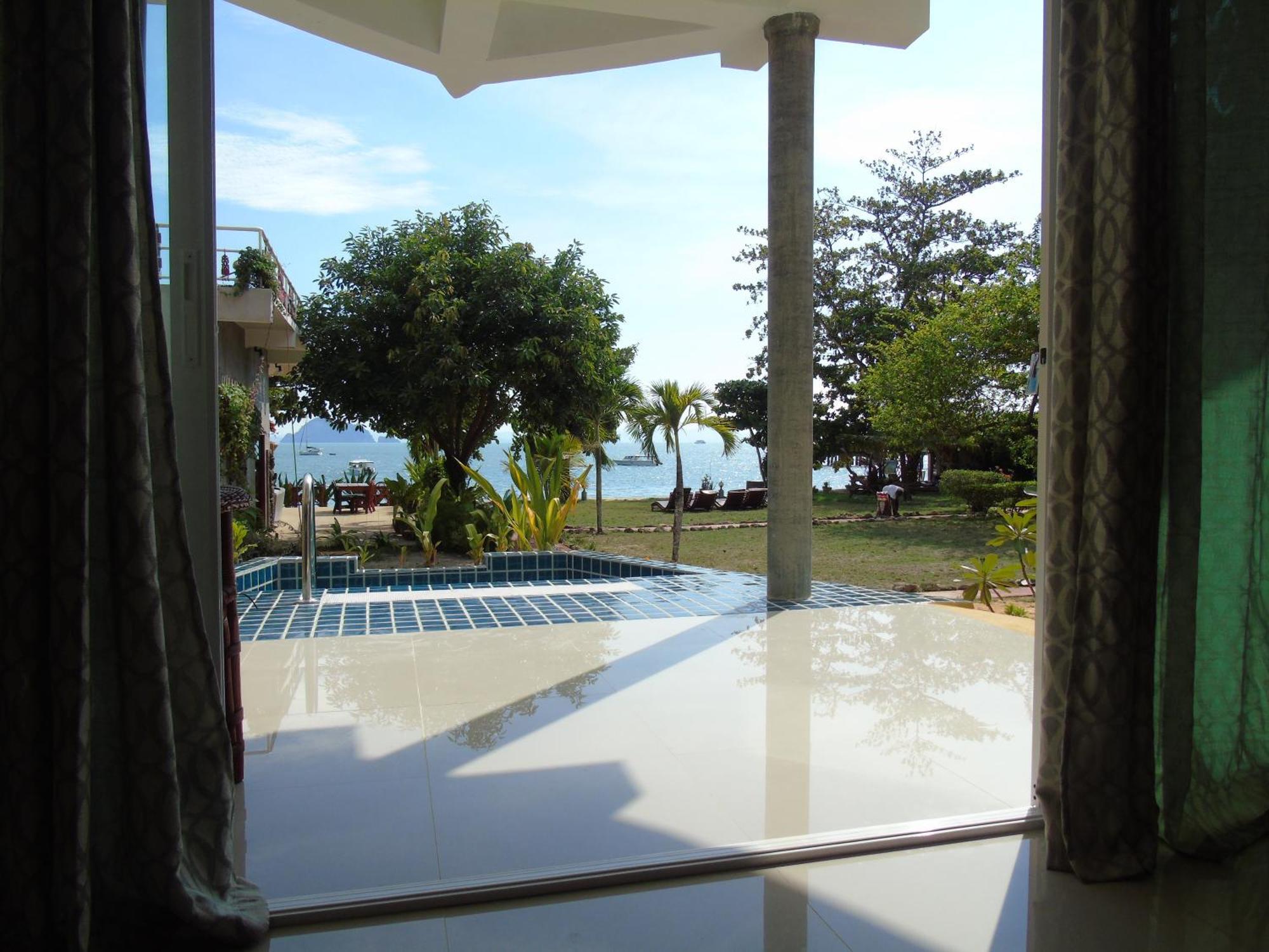 Yao Yai Resort 4*