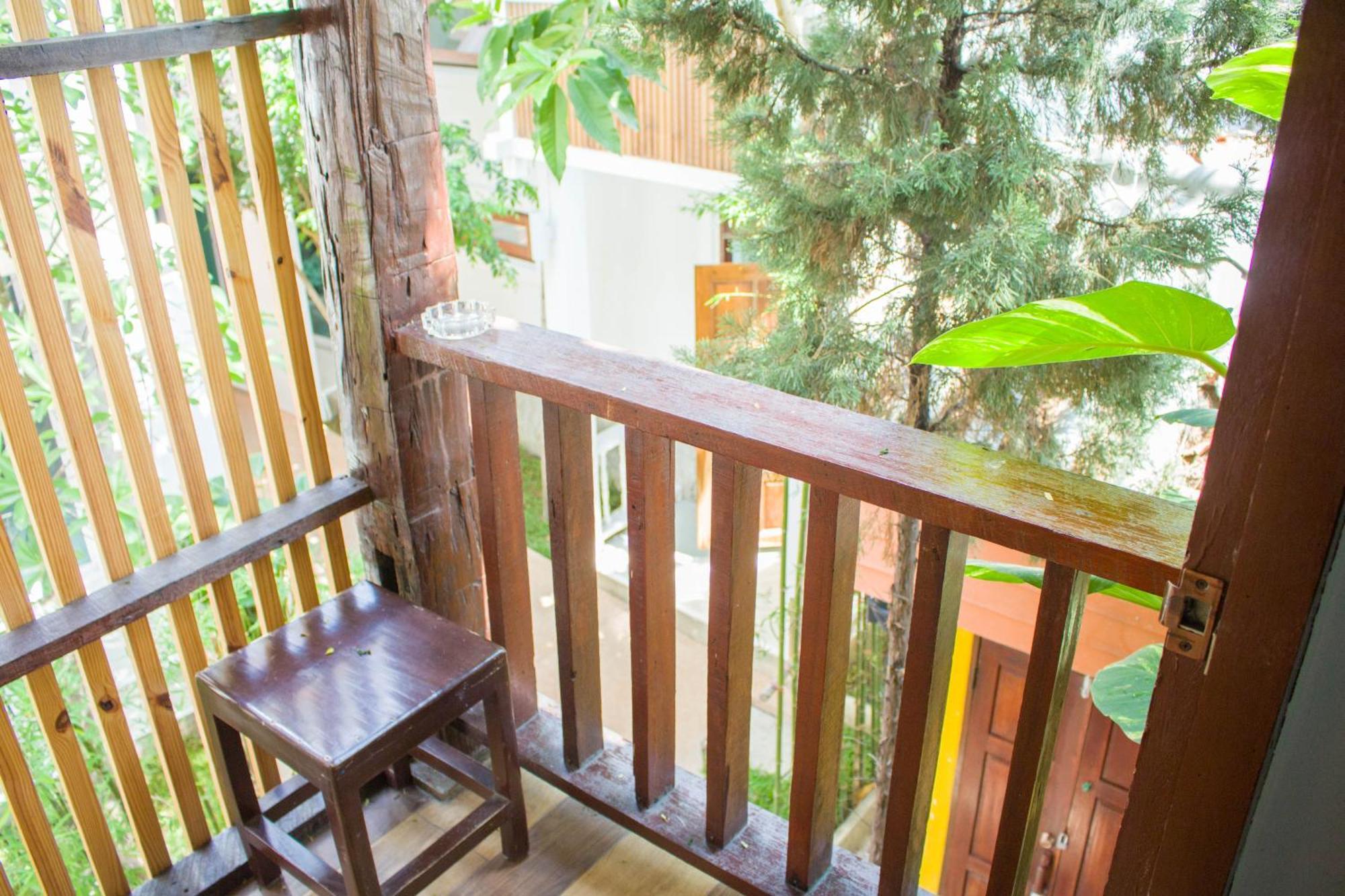 Bed & Breakfast Changmoi House