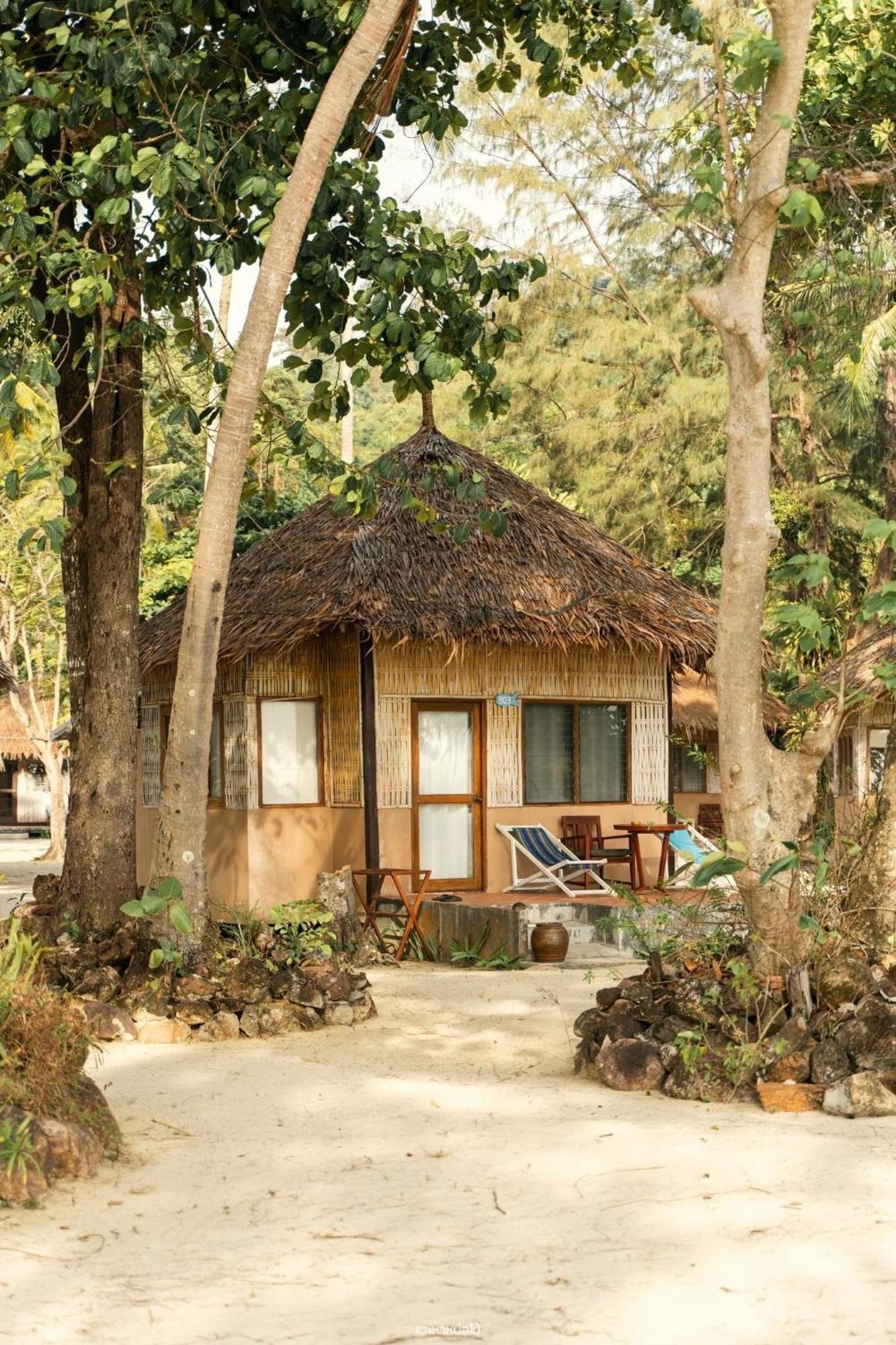 Resort Mayalay Resort-green