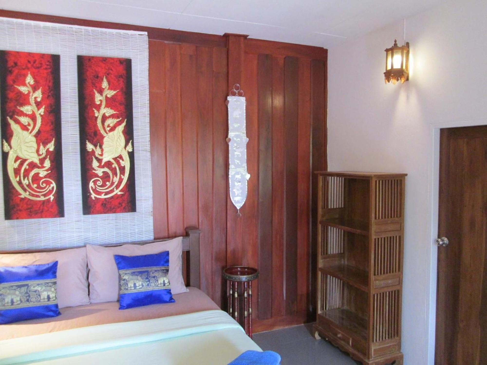 Happiness Guest house 3*