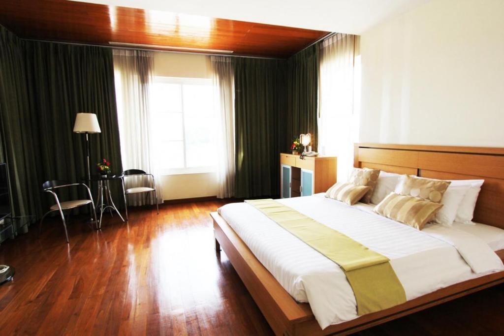 Pattana Sports 4*