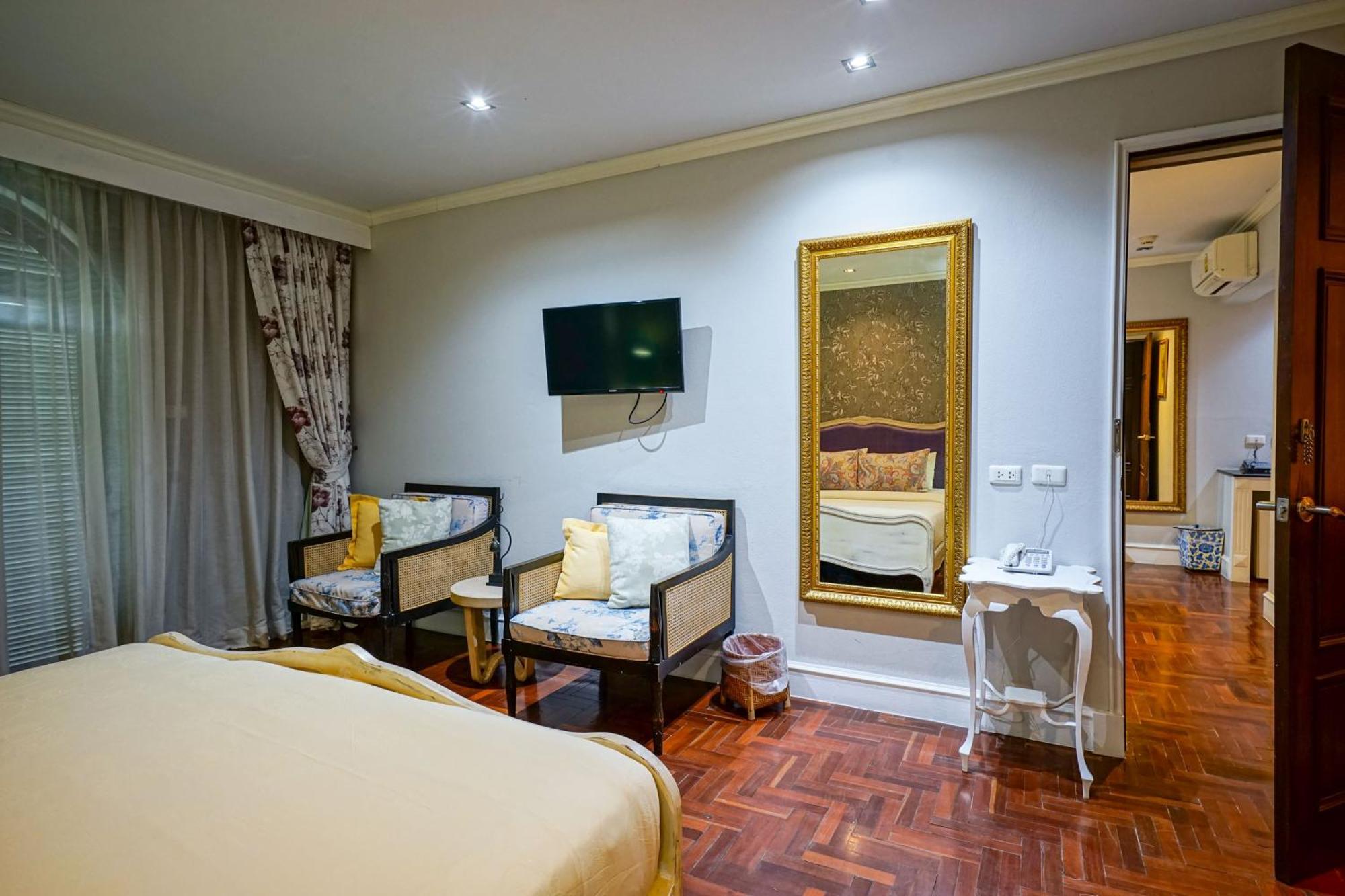 At Pingnakorn Huaykaew Hotel 4*