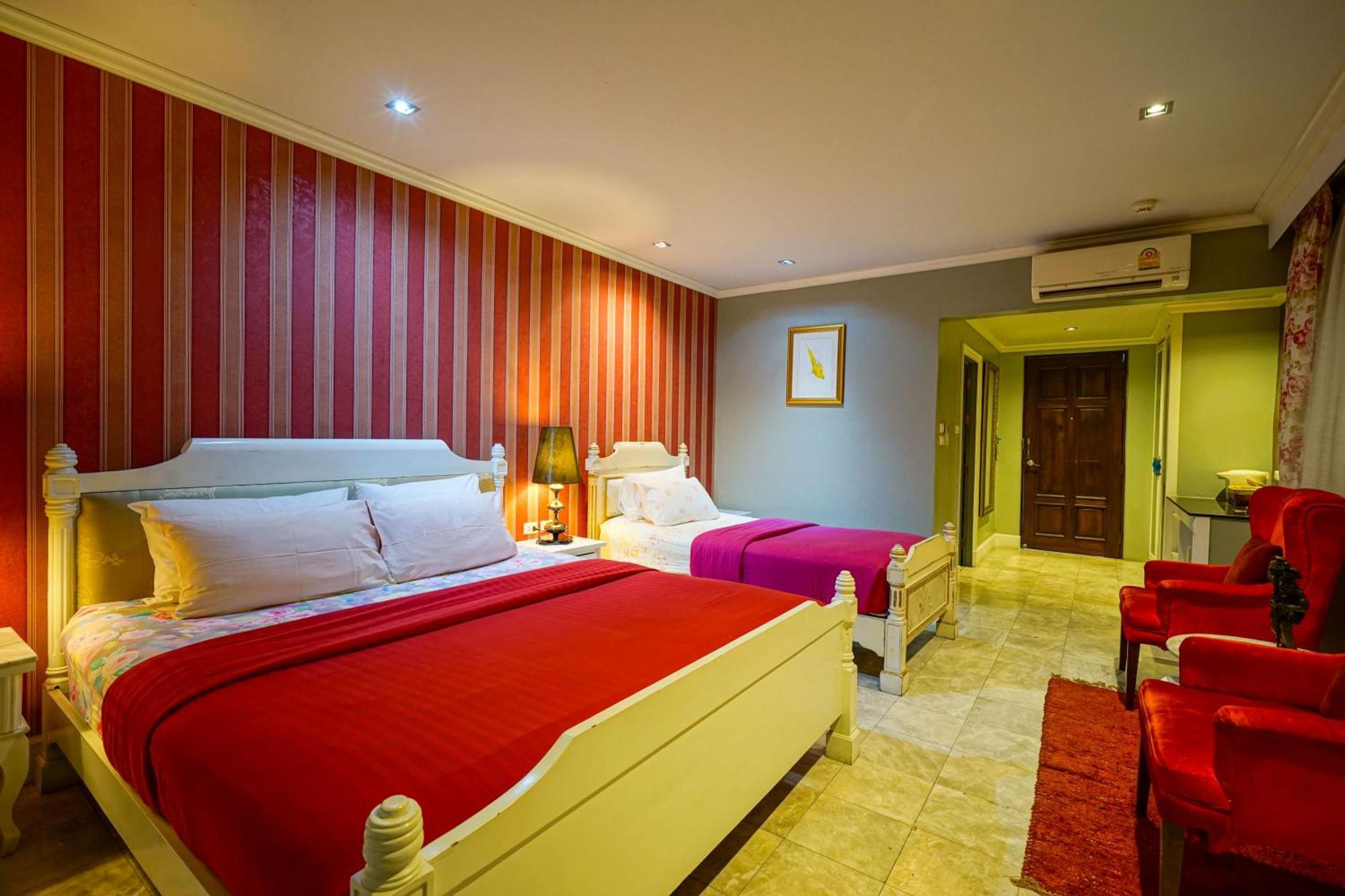 At Pingnakorn Huaykaew Hotel 4*