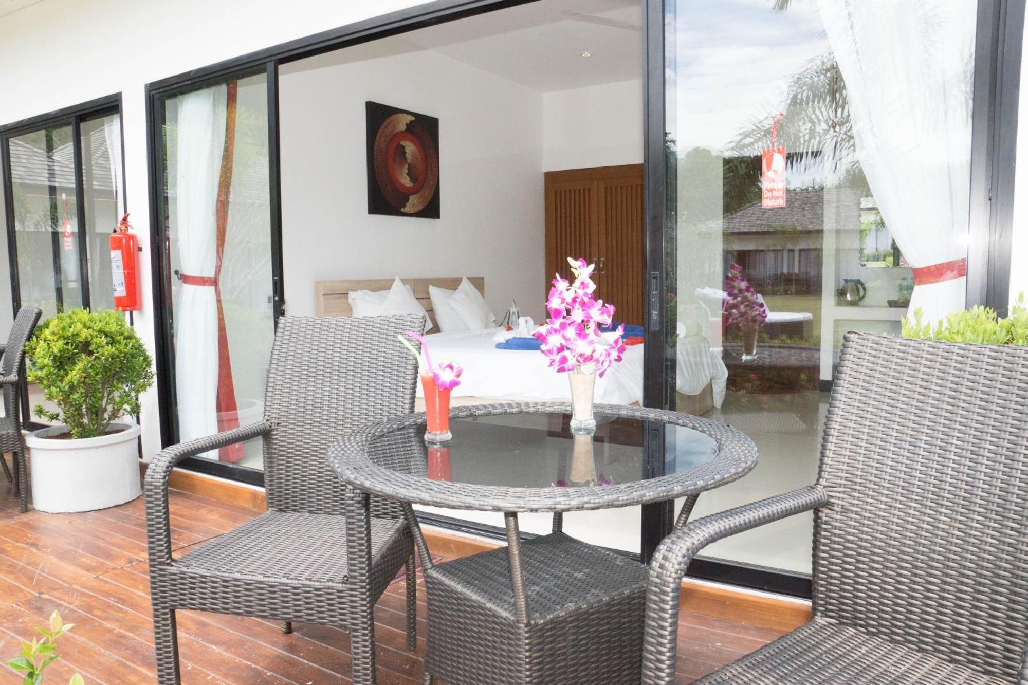 The Reef Resort 3*