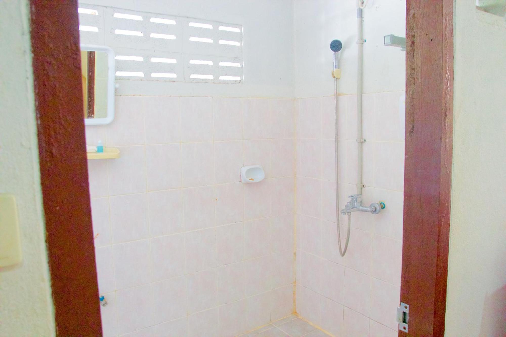 Sichang Shine Khao Hotel