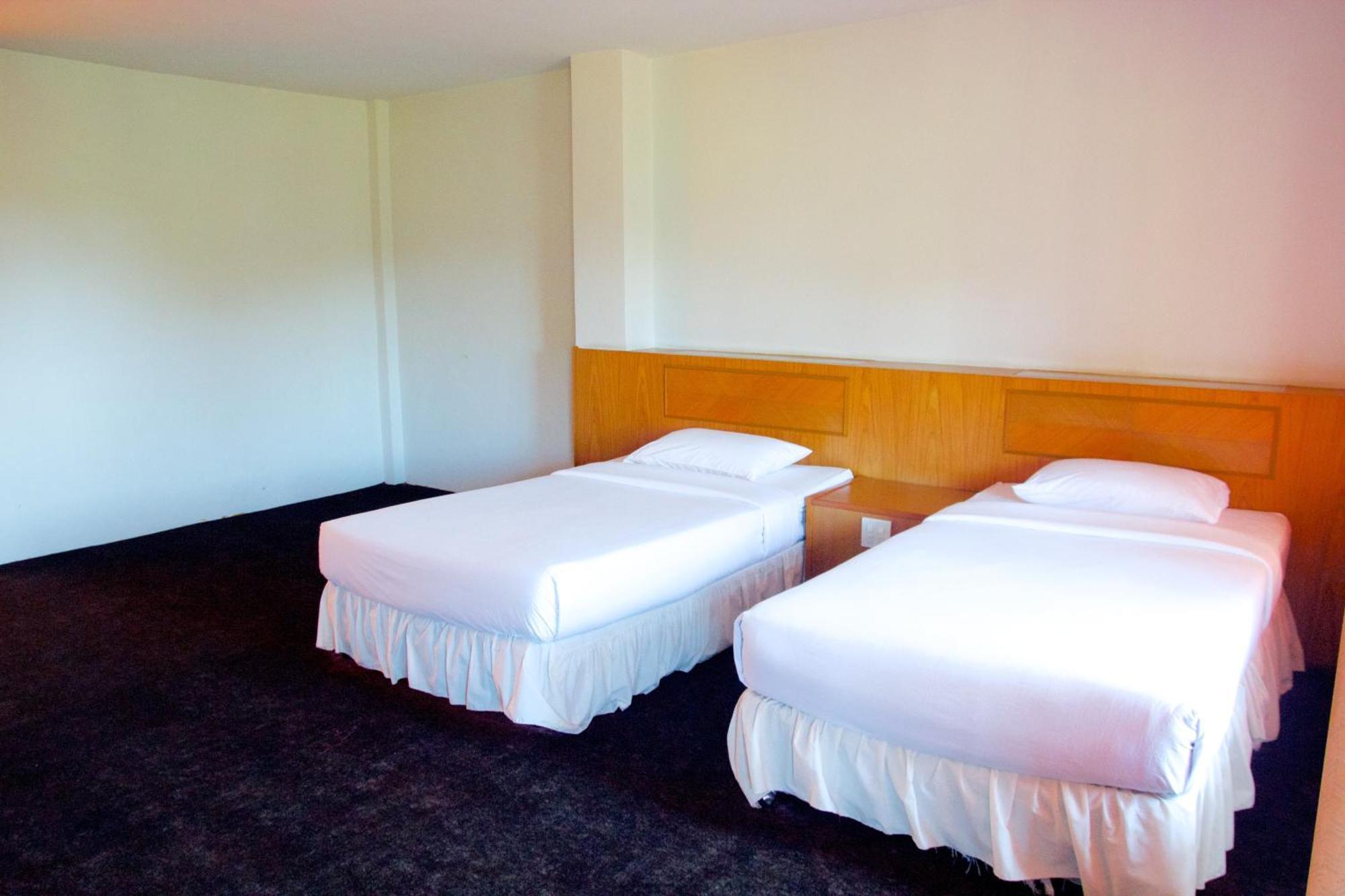 Sichang Shine Khao Hotel