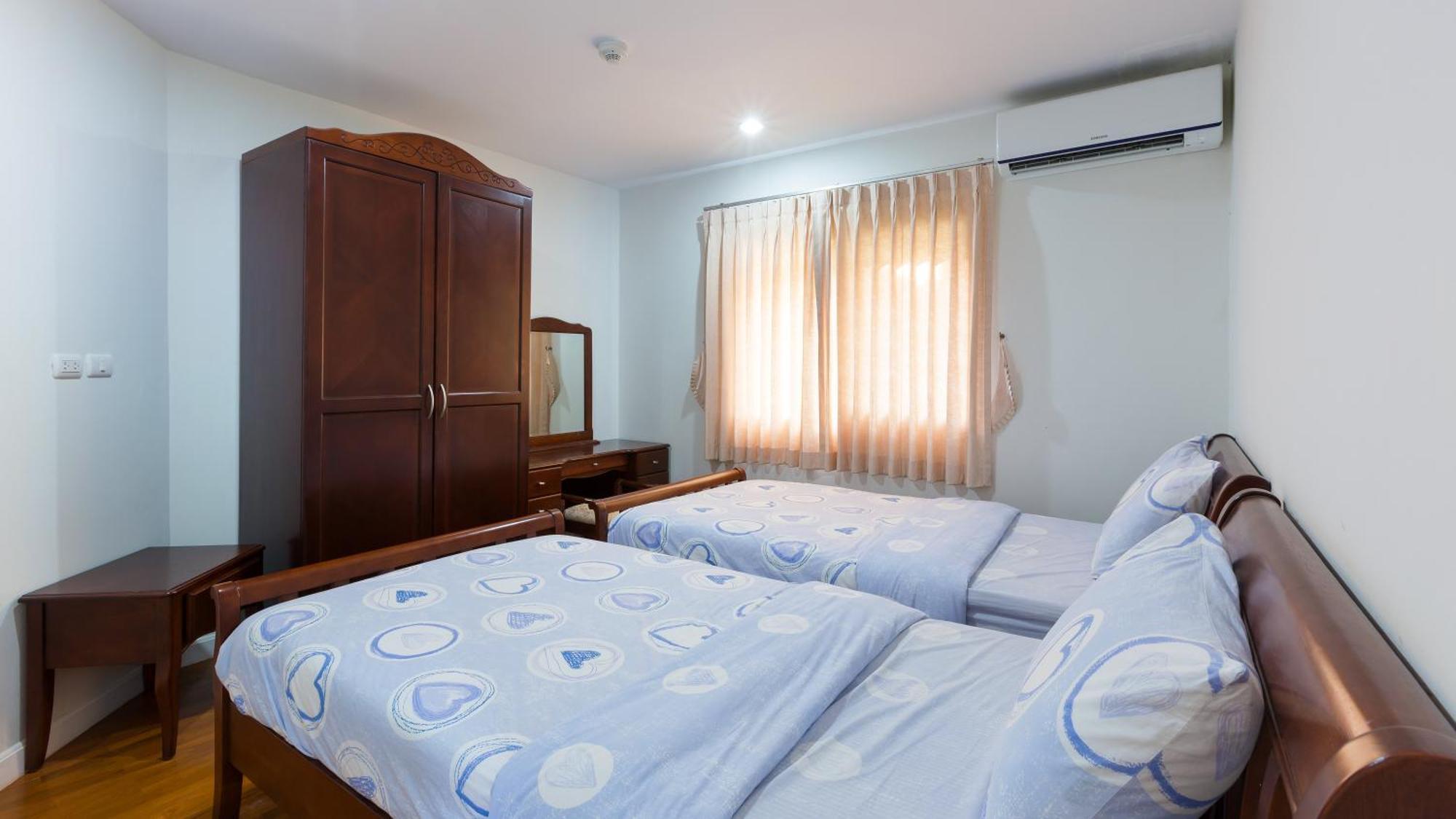 Baan Poolom Beachfront Apartment Hua Hin