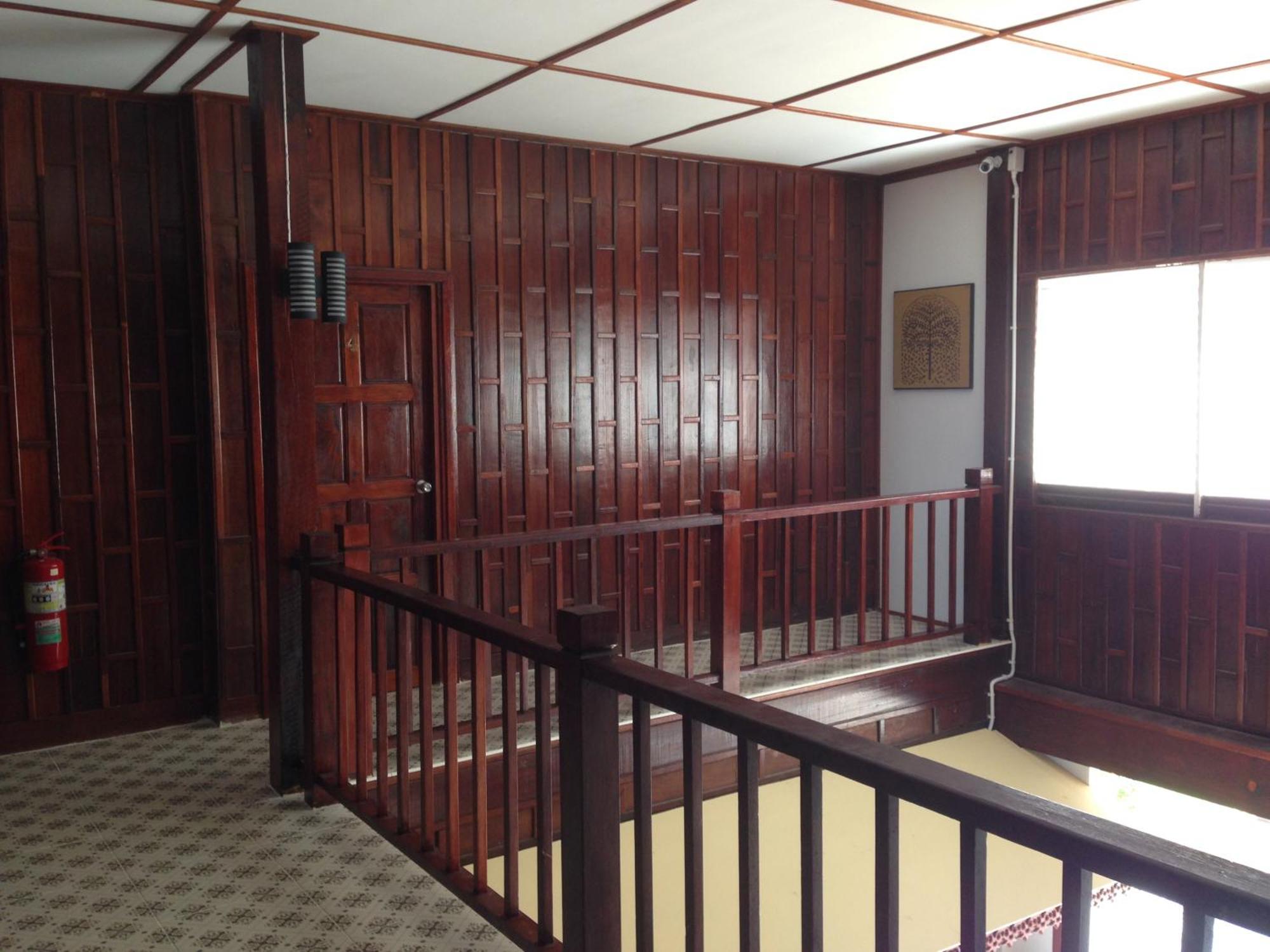 Sea Breeze House, Naiplao Inn Khanom