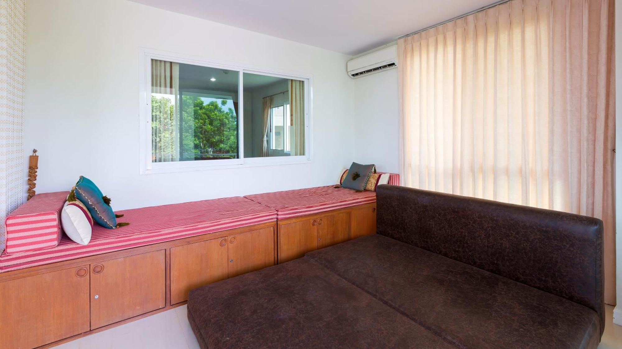 Apartment Baan Poolom Beachfront *