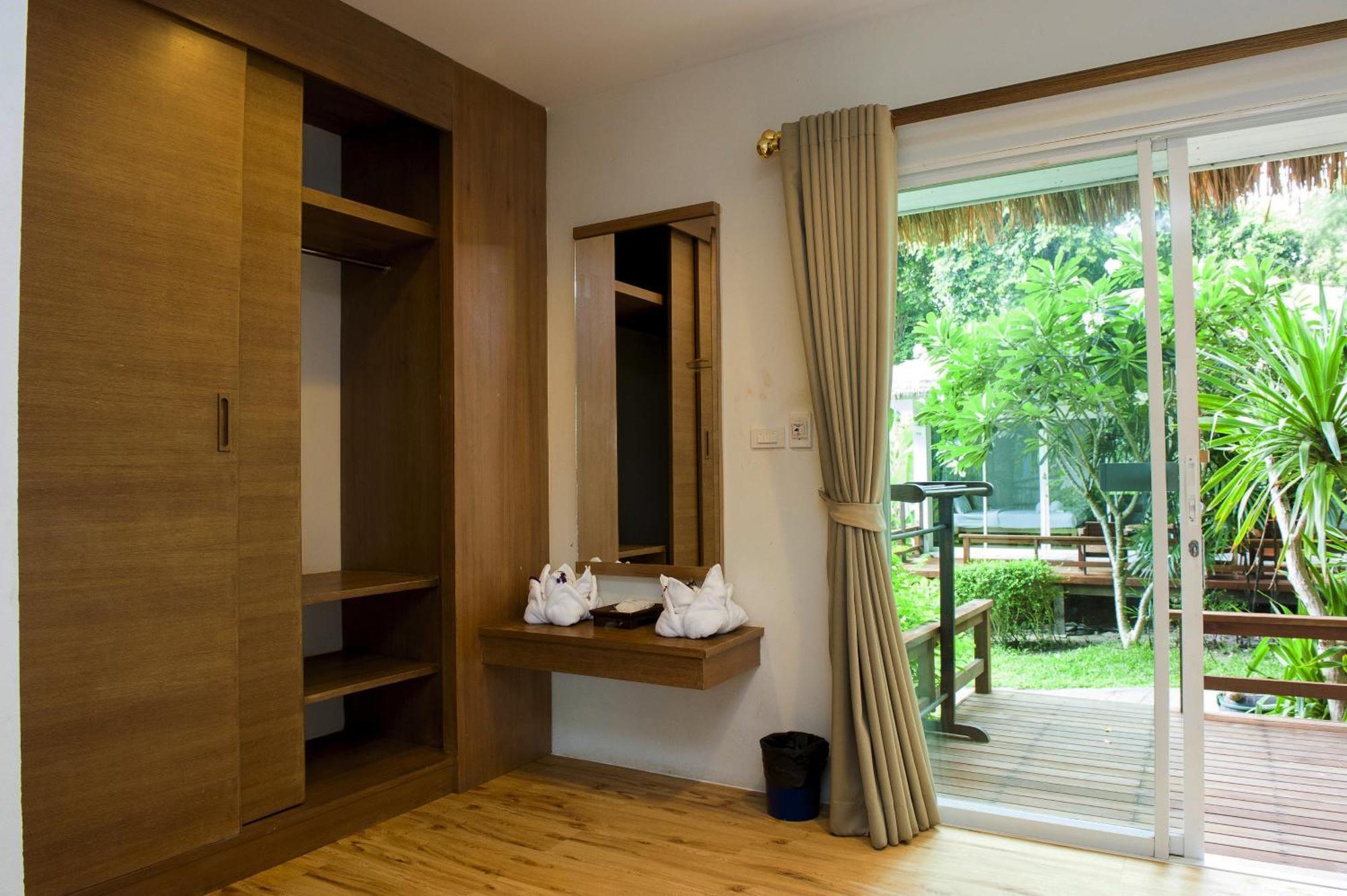 Resort Larissa Samed Koh Samet