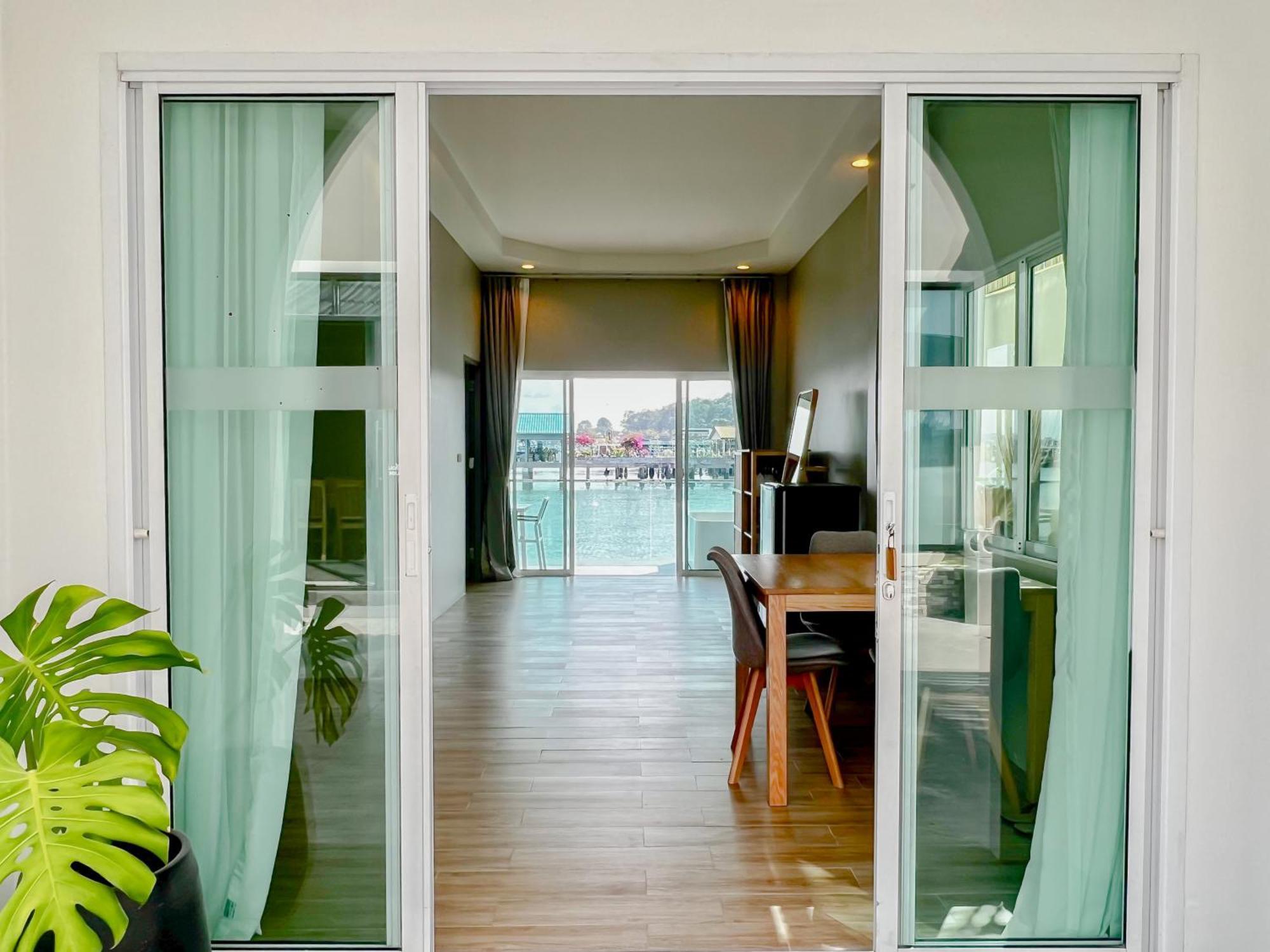 Guest house Baan Tah On The Sea