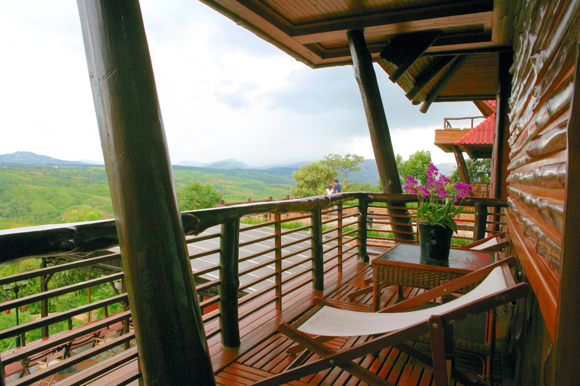 Phu Pha Nam Hotel 4*