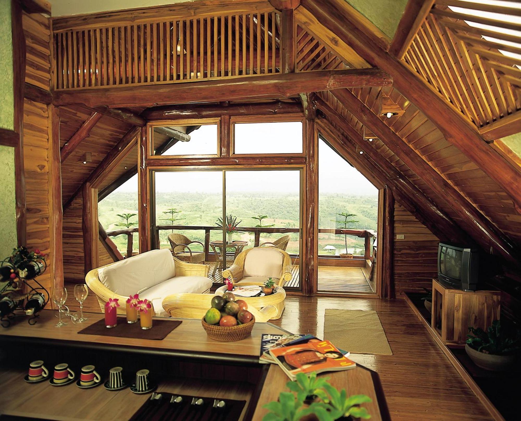 Phu Pha Nam Hotel 4*