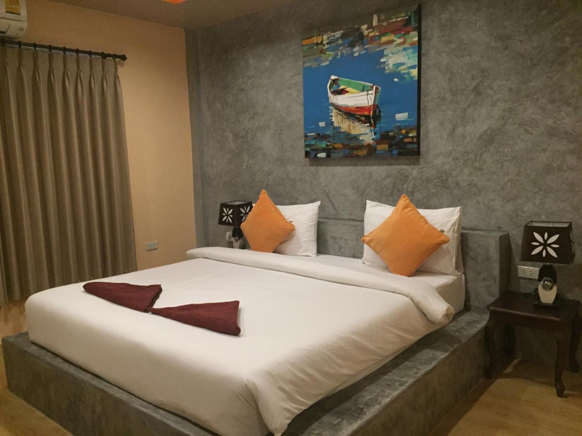 Bro&sis Place Hotel Ko Tao