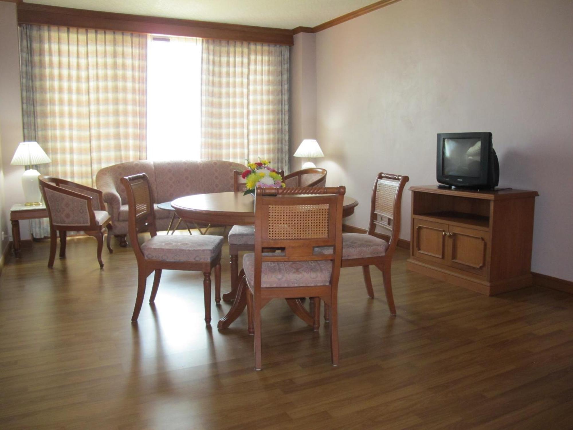 Rimpao Hotel 4*