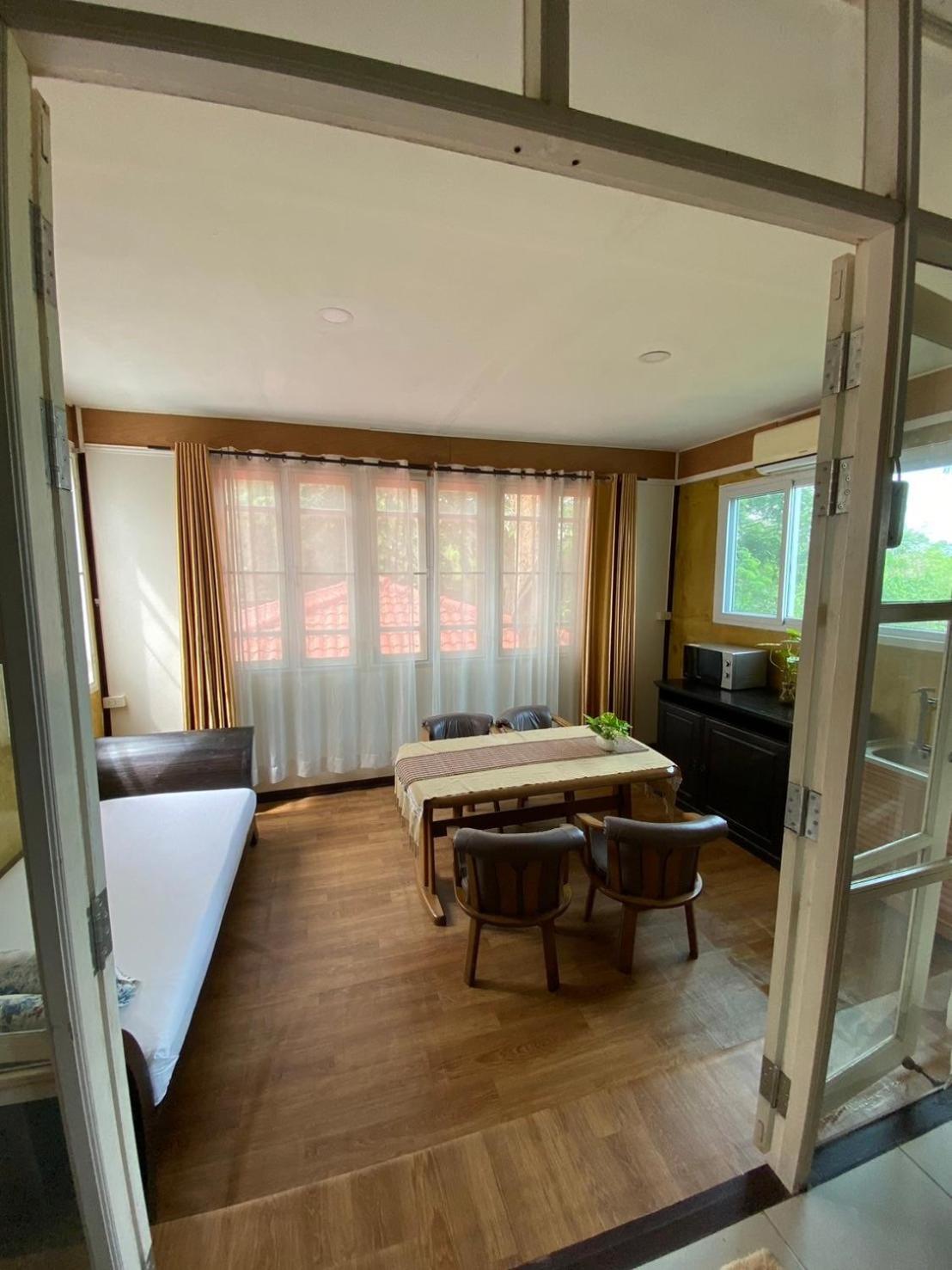 The Journey House Lifestyle Boutique 4*