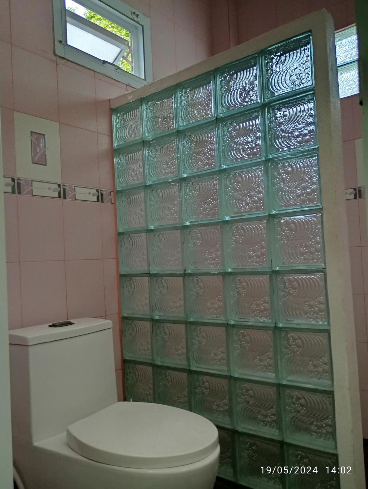 Guest house Belinda Ko Si Chang