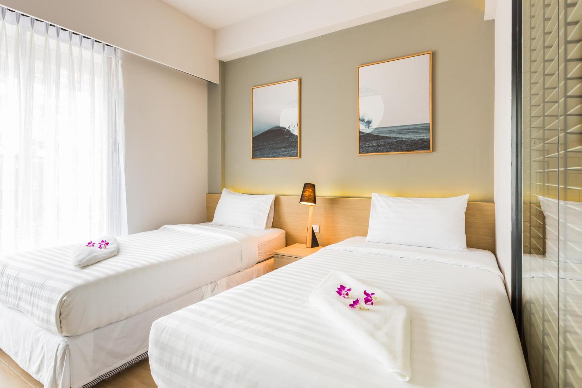 Snoozz Hostel