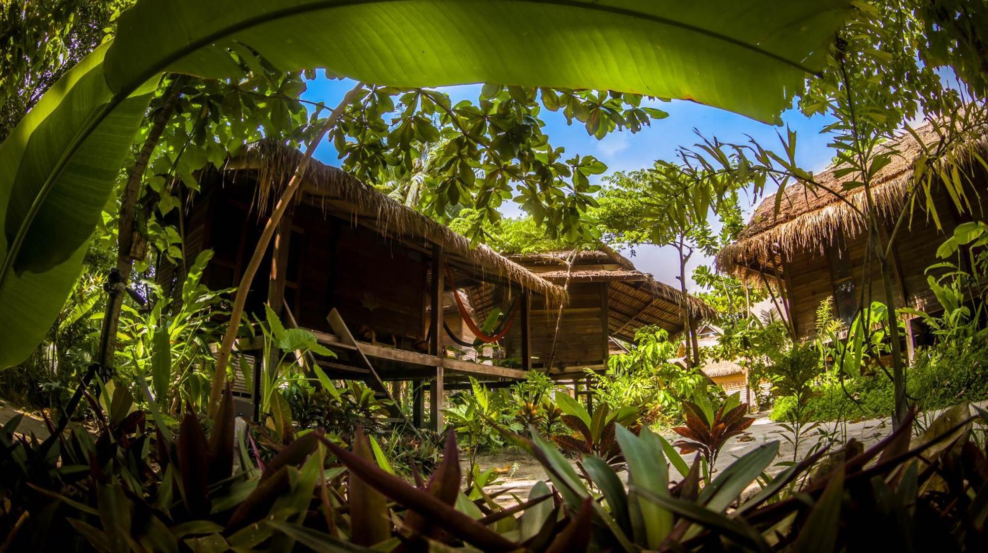Resort Castaway 3*