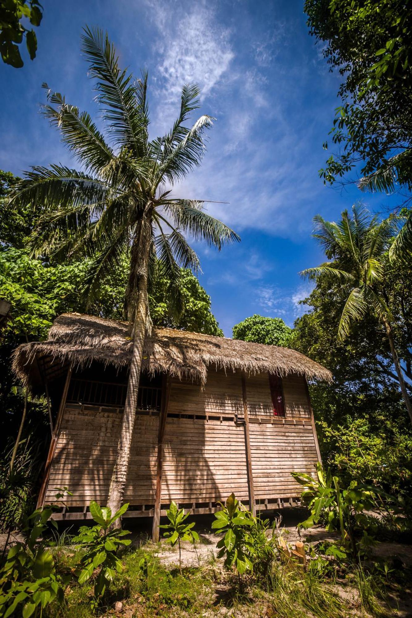 Resort Castaway 3*