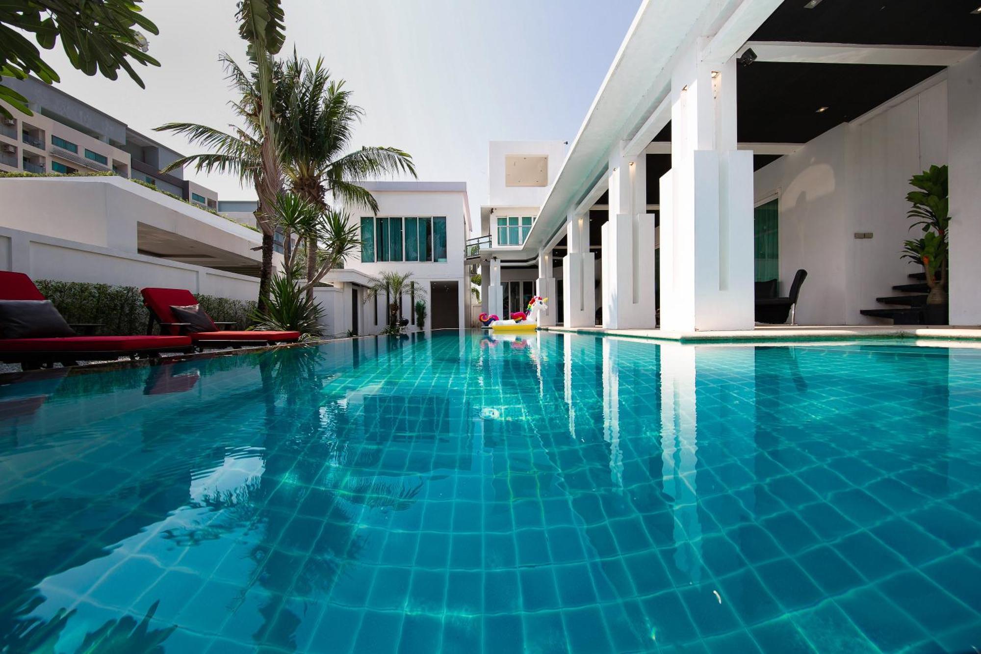 Premium Pool Villa Pattaya