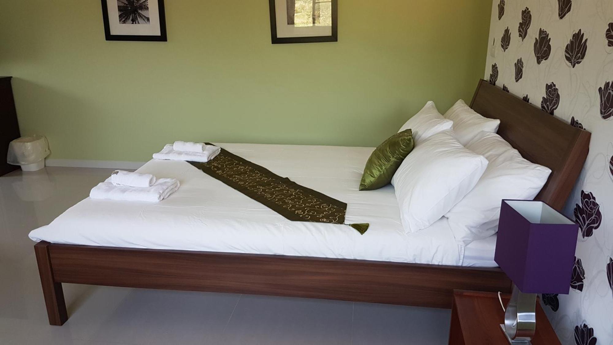 Resort The Hillside Pran Buri