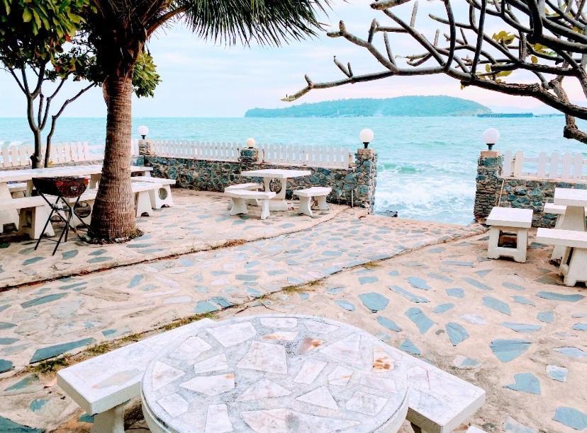 Resort Rubtawan Sichang Ko Si Chang