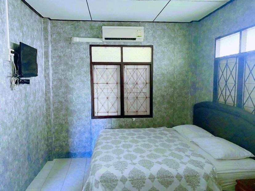 Rubtawan Sichang Resort Ko Si Chang