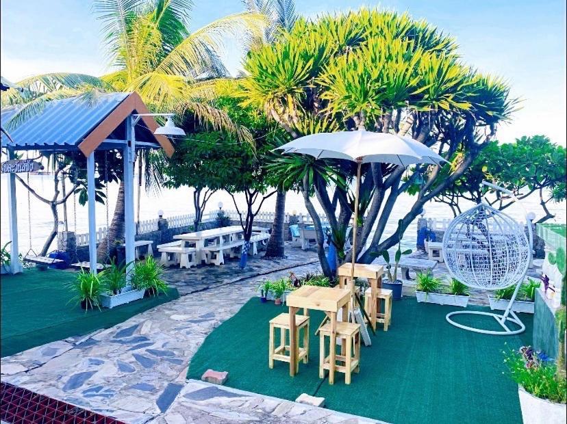 Rubtawan Sichang Resort Ko Si Chang