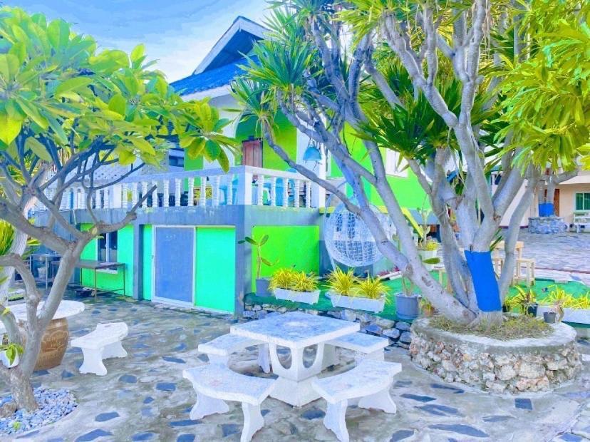 Resort Rubtawan Sichang