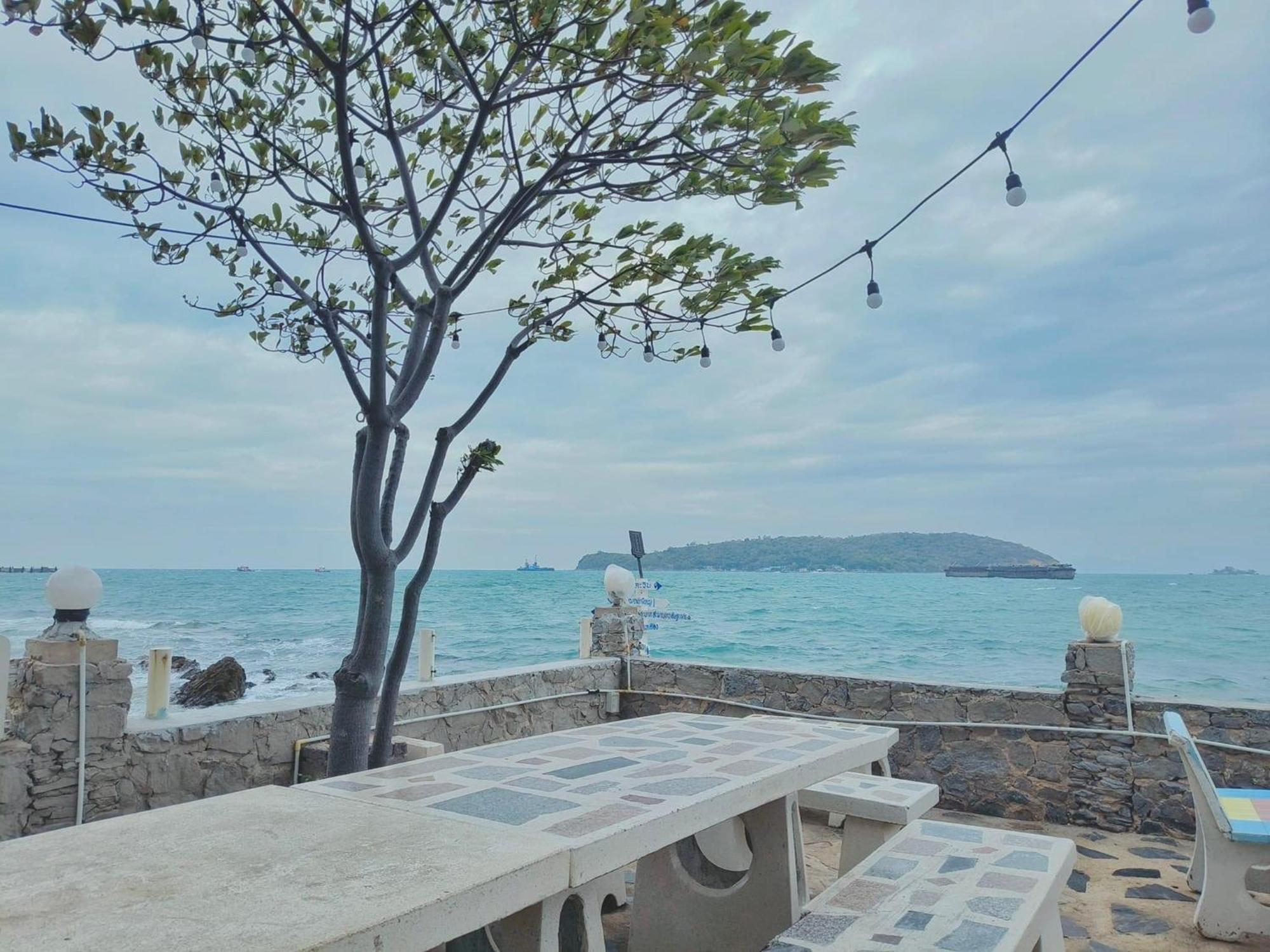 Resort Rubtawan Sichang 2*