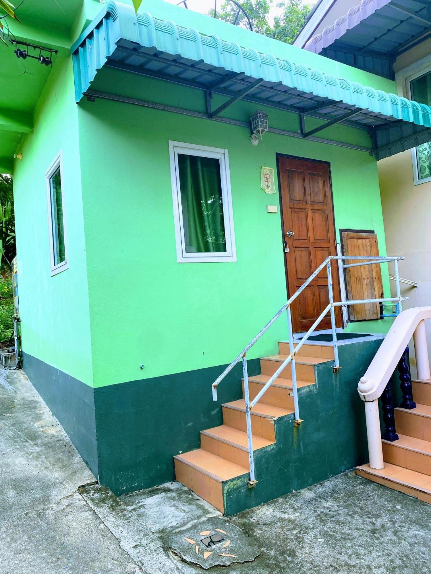 Rubtawan Sichang Resort Ko Si Chang