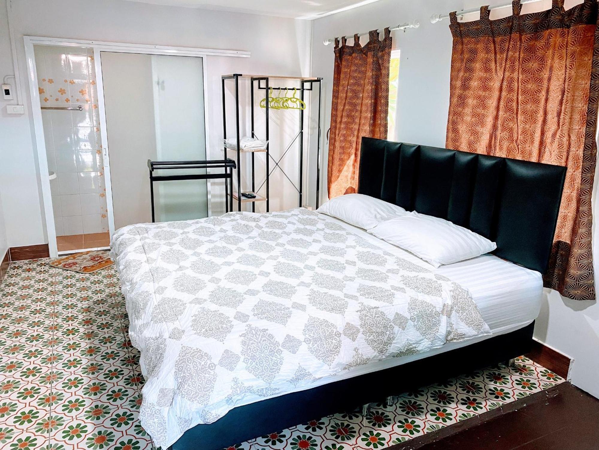 Resort Rubtawan Sichang 2*