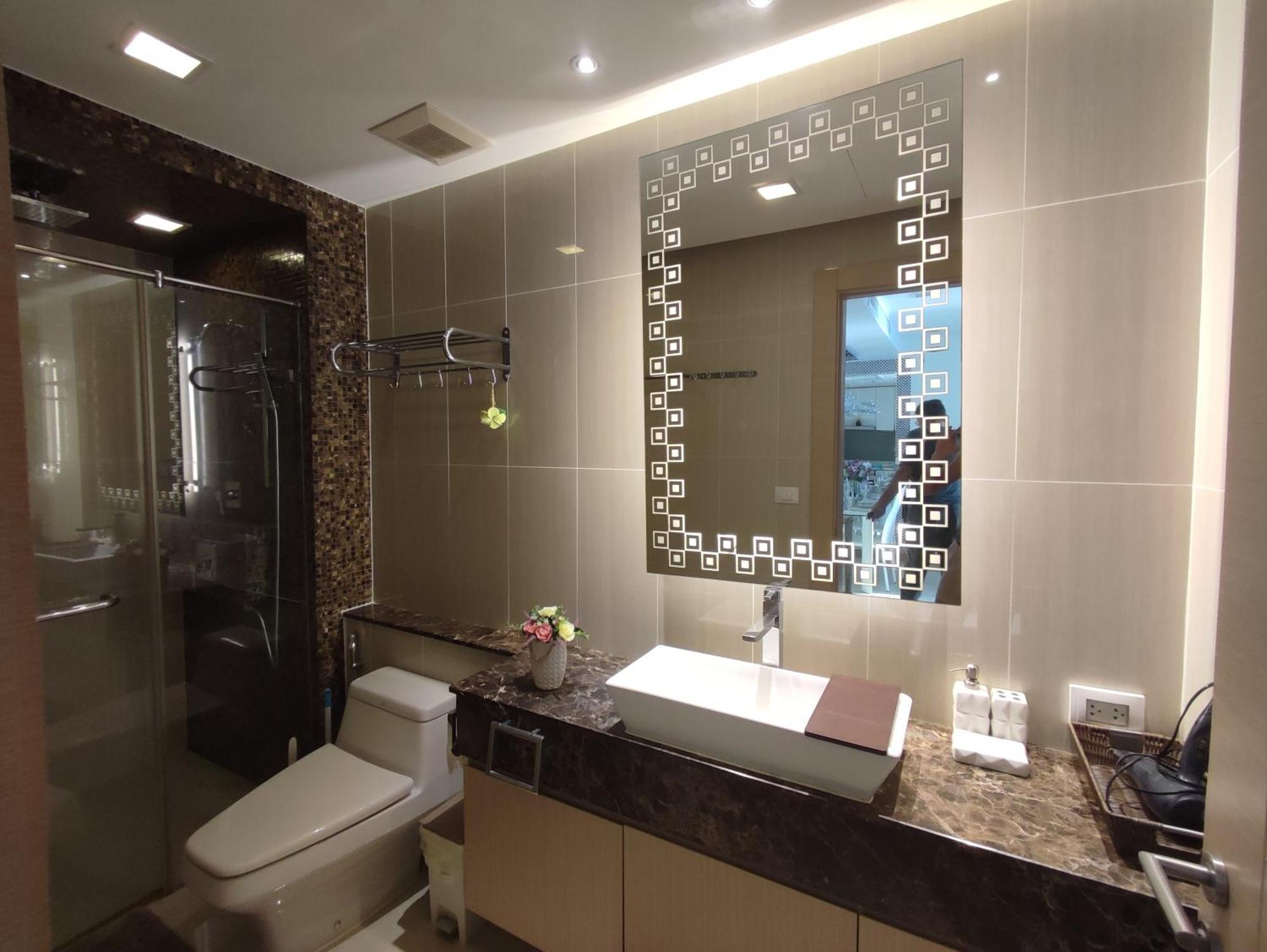 The Palm Wongamat Apartment *