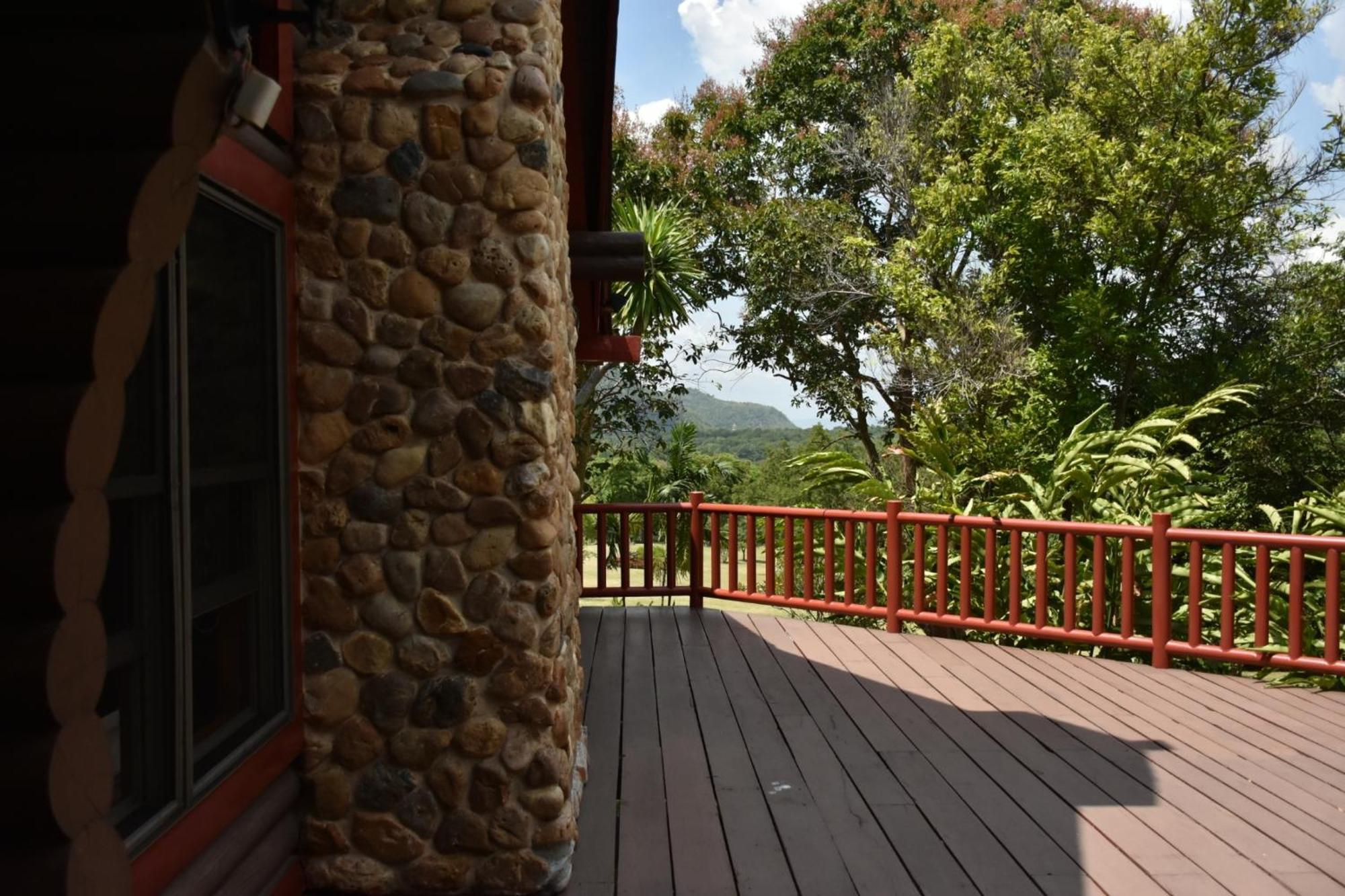 Monlada Khaoyai