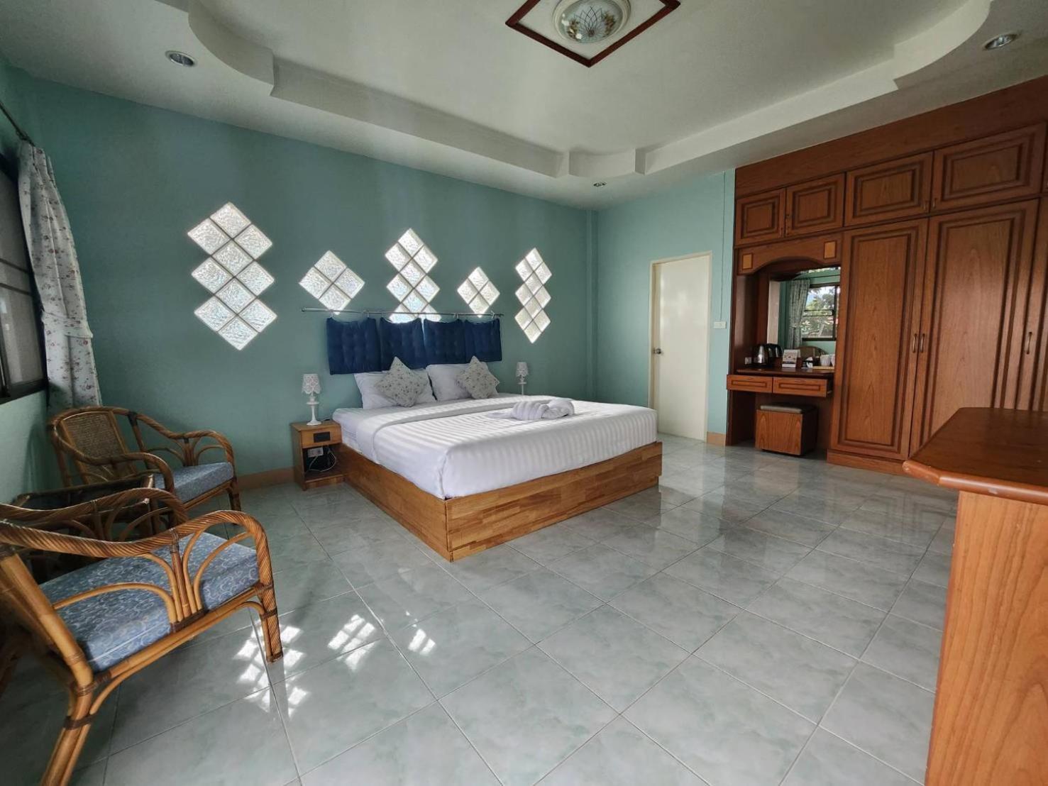 Box At Pran Resort
