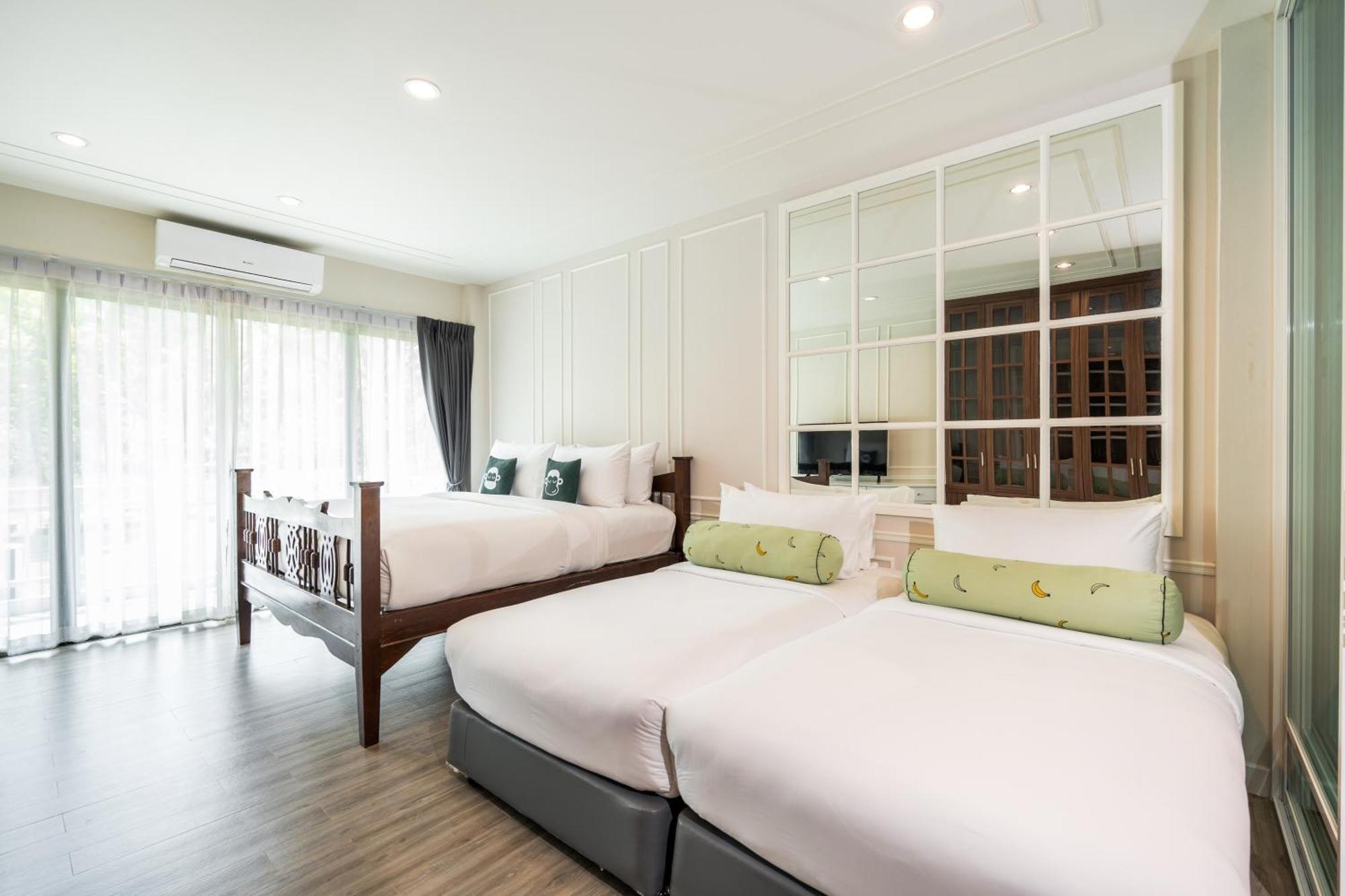 Blu Monkey Pooltara & Pet Friendly Resort