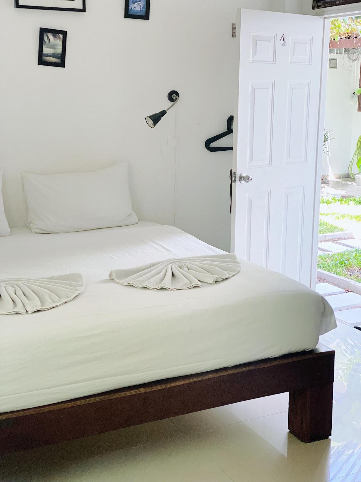 Hotel The Reef &