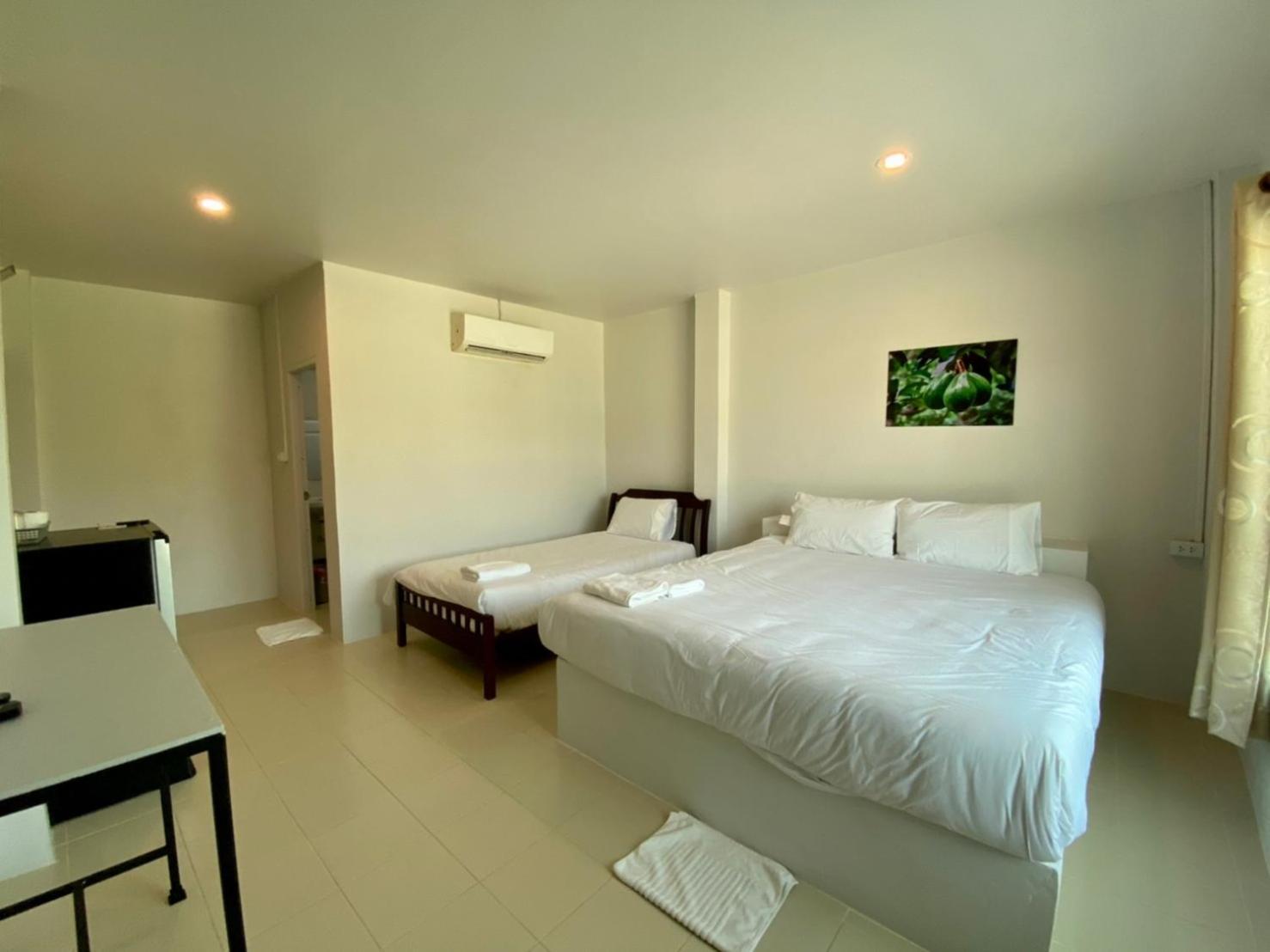 Baan Ruay Suk Resort, Resort Lop Buri