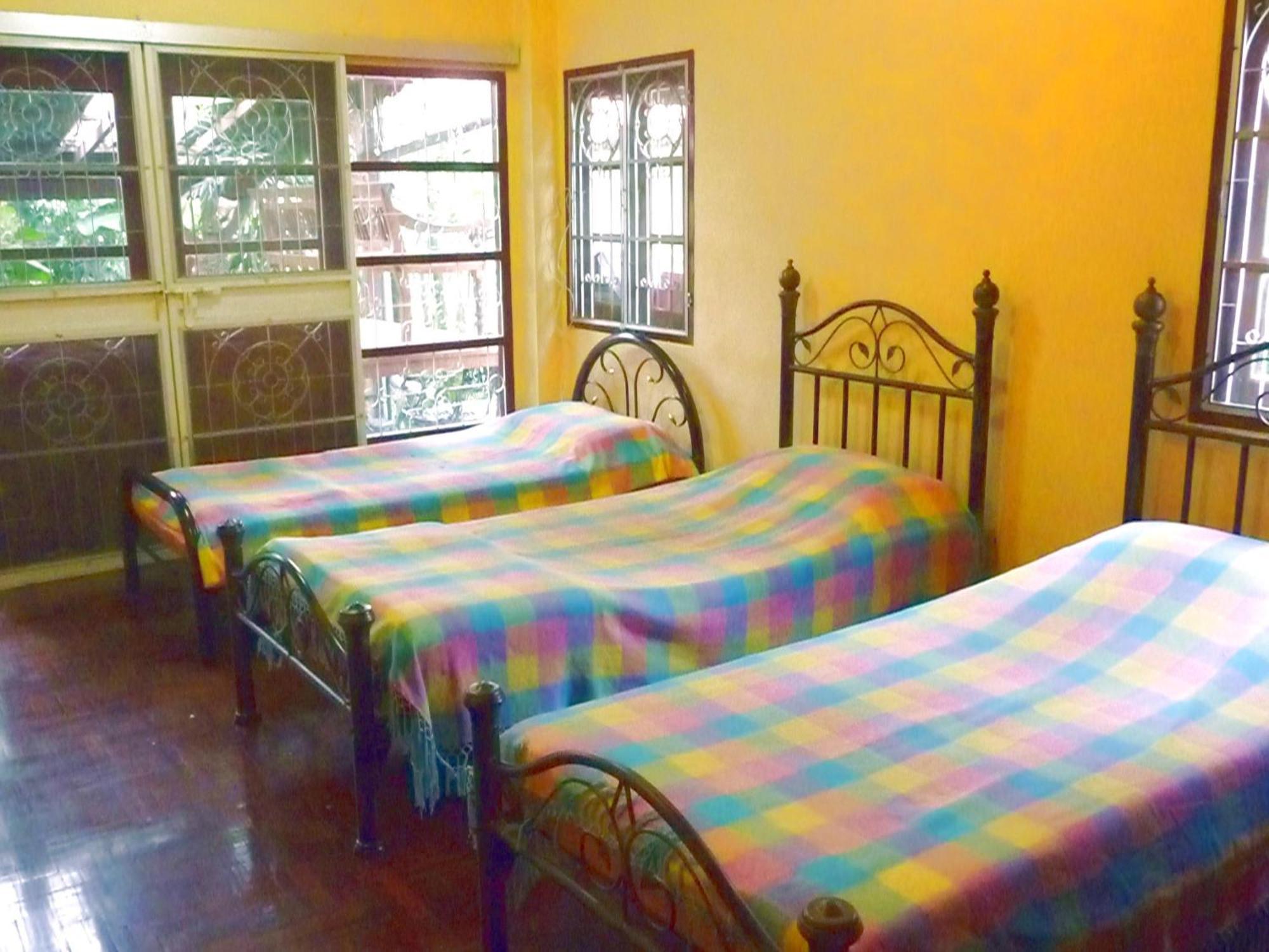 Golden Teak Resort 2*