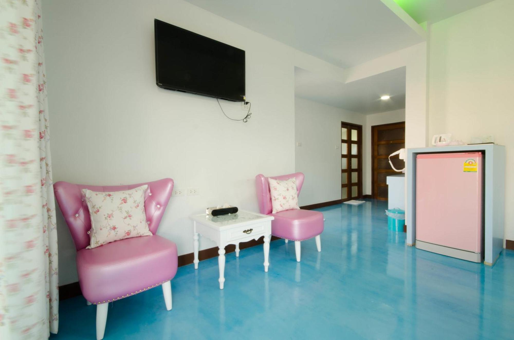 Pueanjai And Restaurant Resort 3*