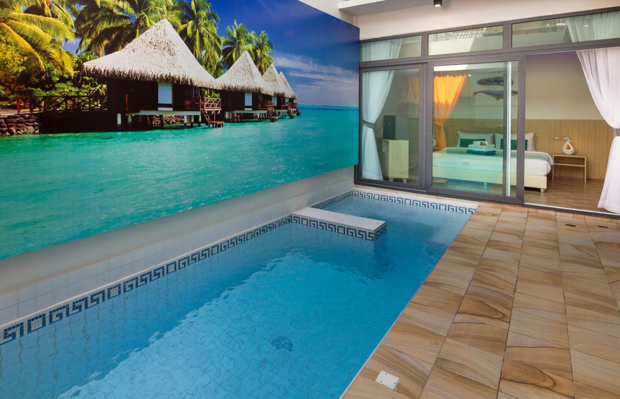 Tropicana Pool * Jomtien Beach