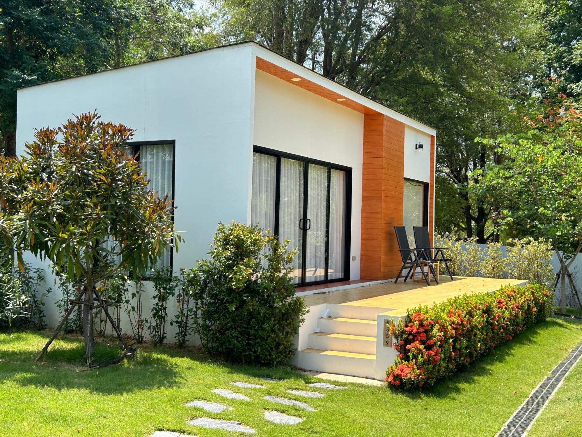 Rakmak & Cafe Resort Kanchanaburi