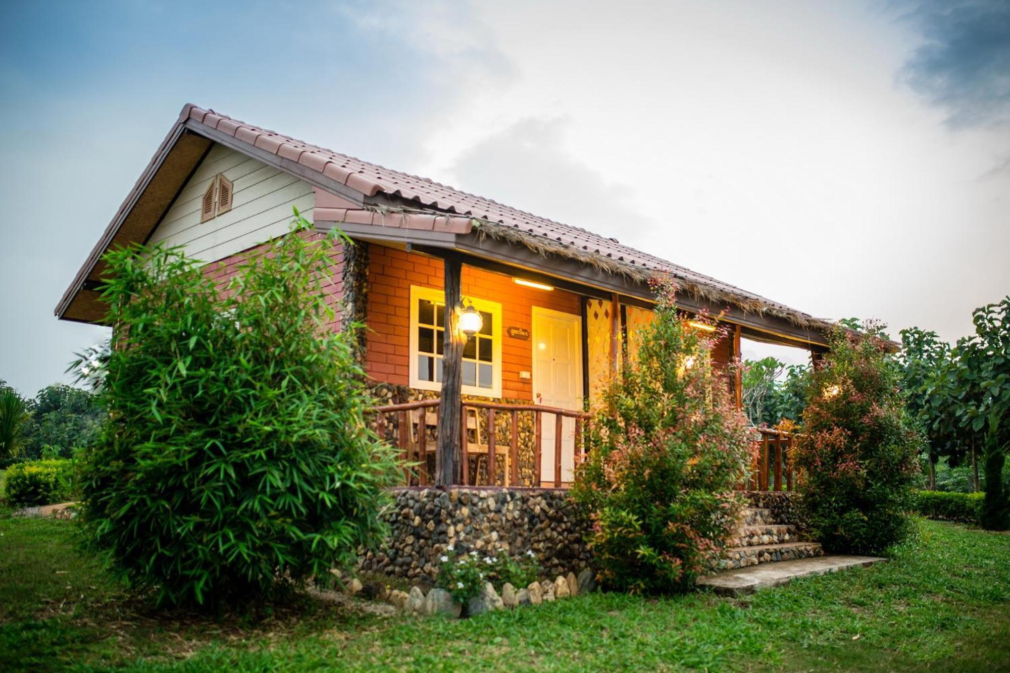 Phoomtada Resort 2*