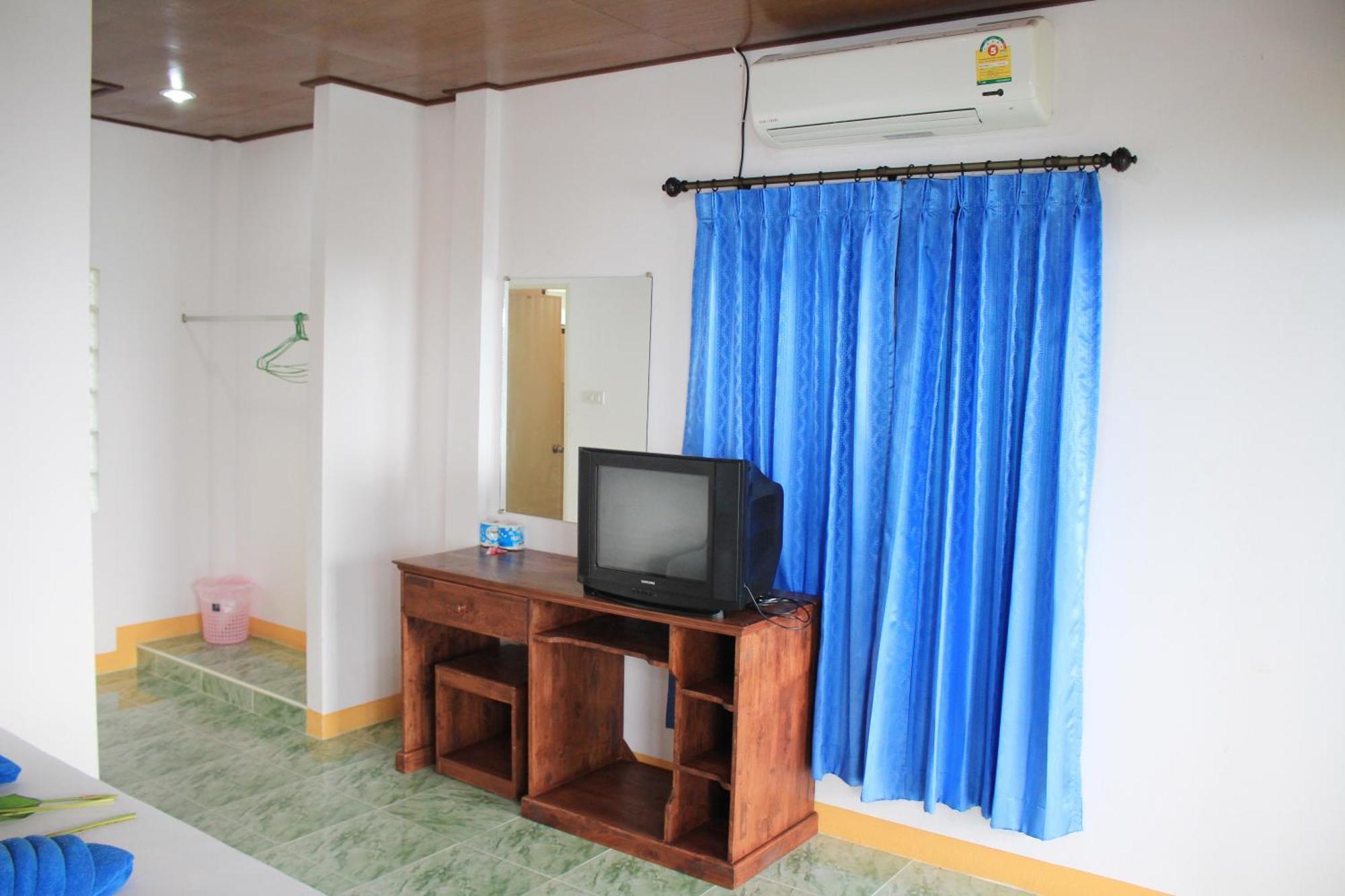 Dragon Hut 3*