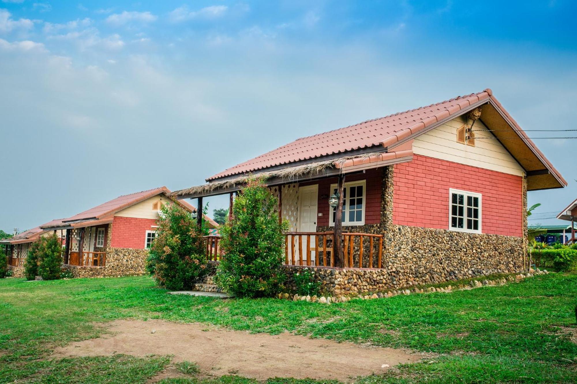 Phoomtada Resort 2*