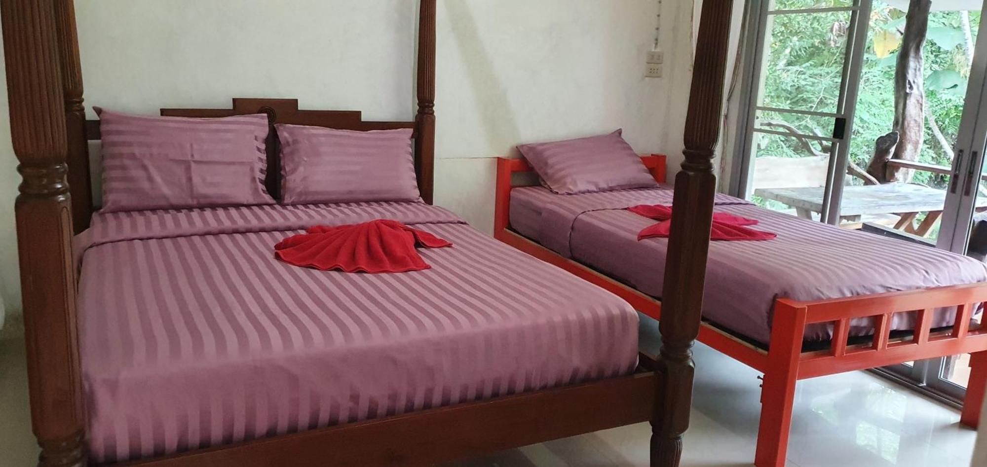 Guest house Lunda Orchid Suan Phueng
