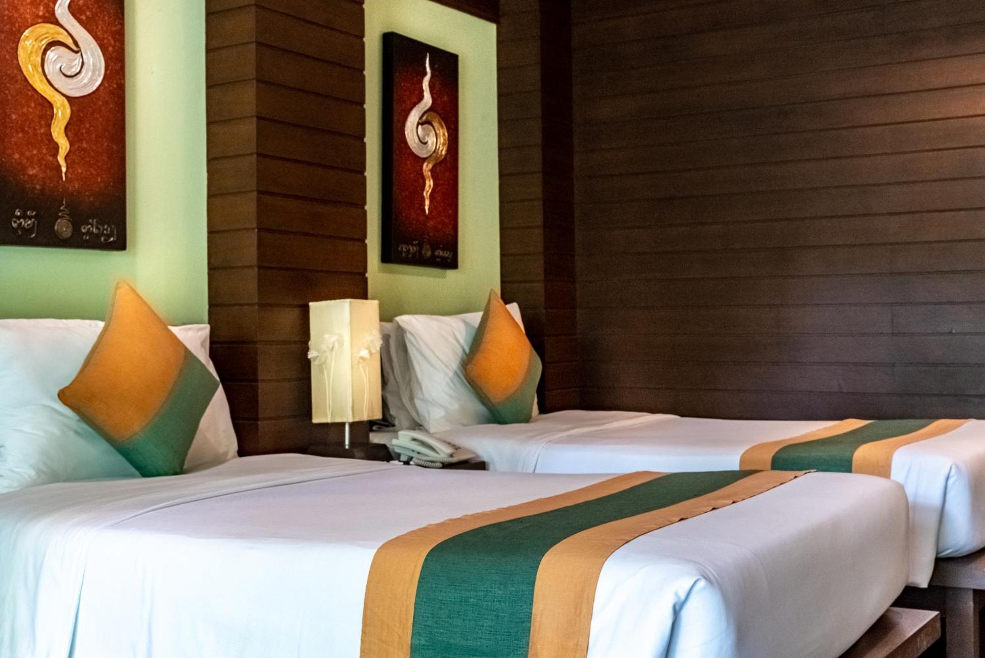 Resort Baan & - Sha Extra
