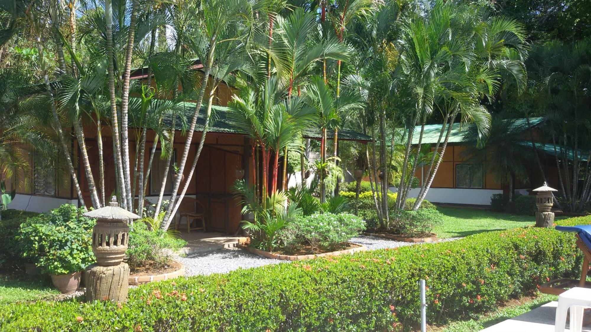 Resort Jungle Village 3*