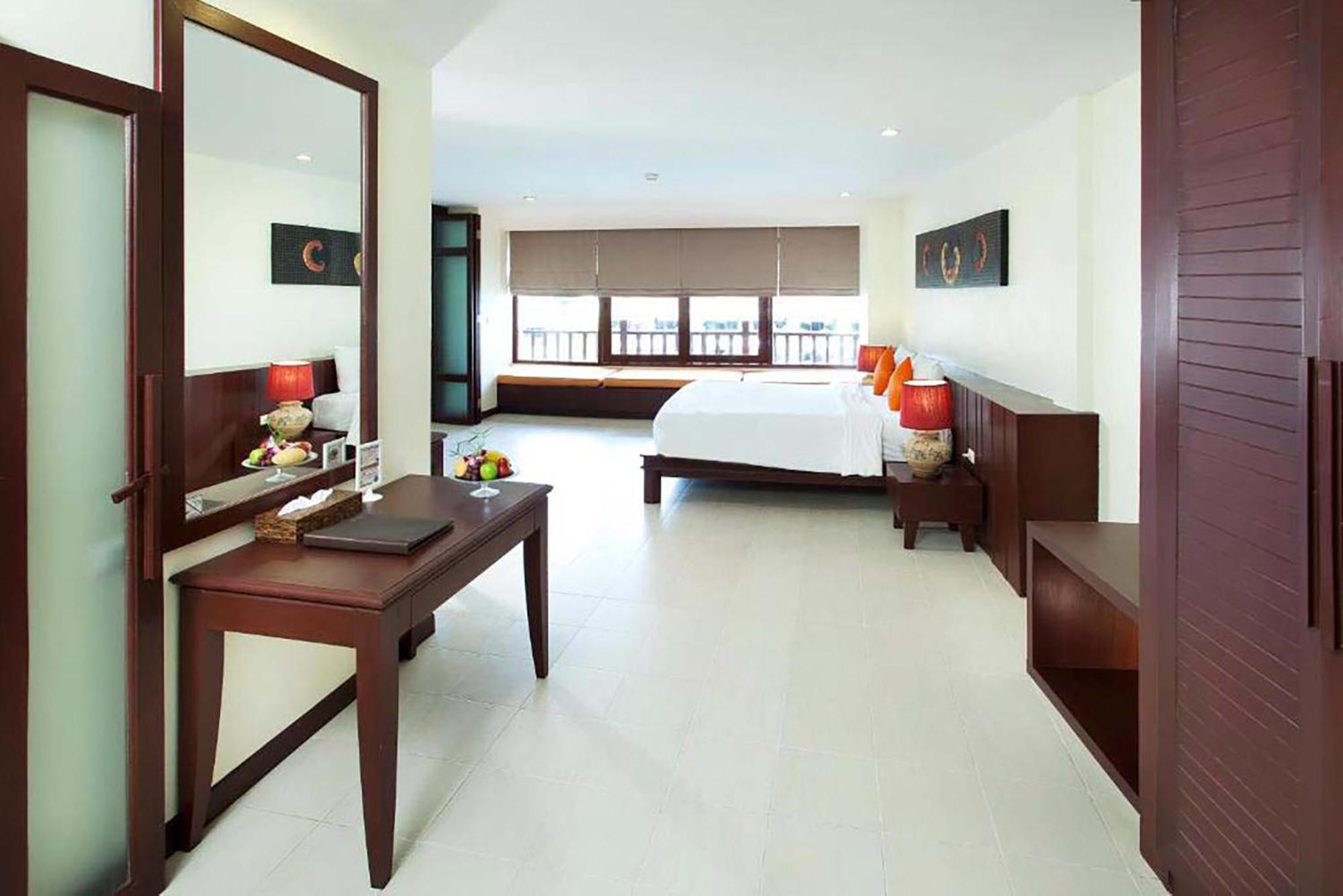 Arinara Phuket - Sha Extra Resort